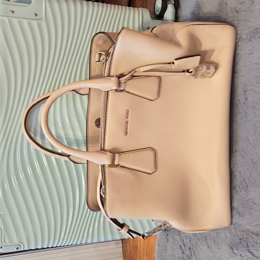 AUTHENTIC Michael Kors Shoulder/ Crossbody Bag EXCELLENT CONDITION LIKE NEW